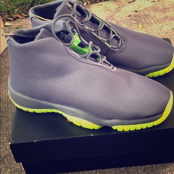 Air Jordan Future Size Gradeschool 5